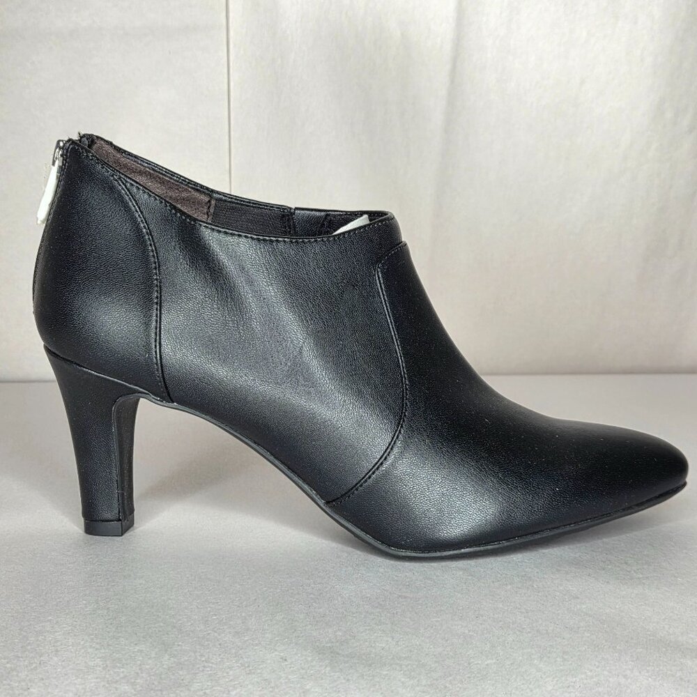 Life Stride Gia2 Black Shooties, Size: 10 M